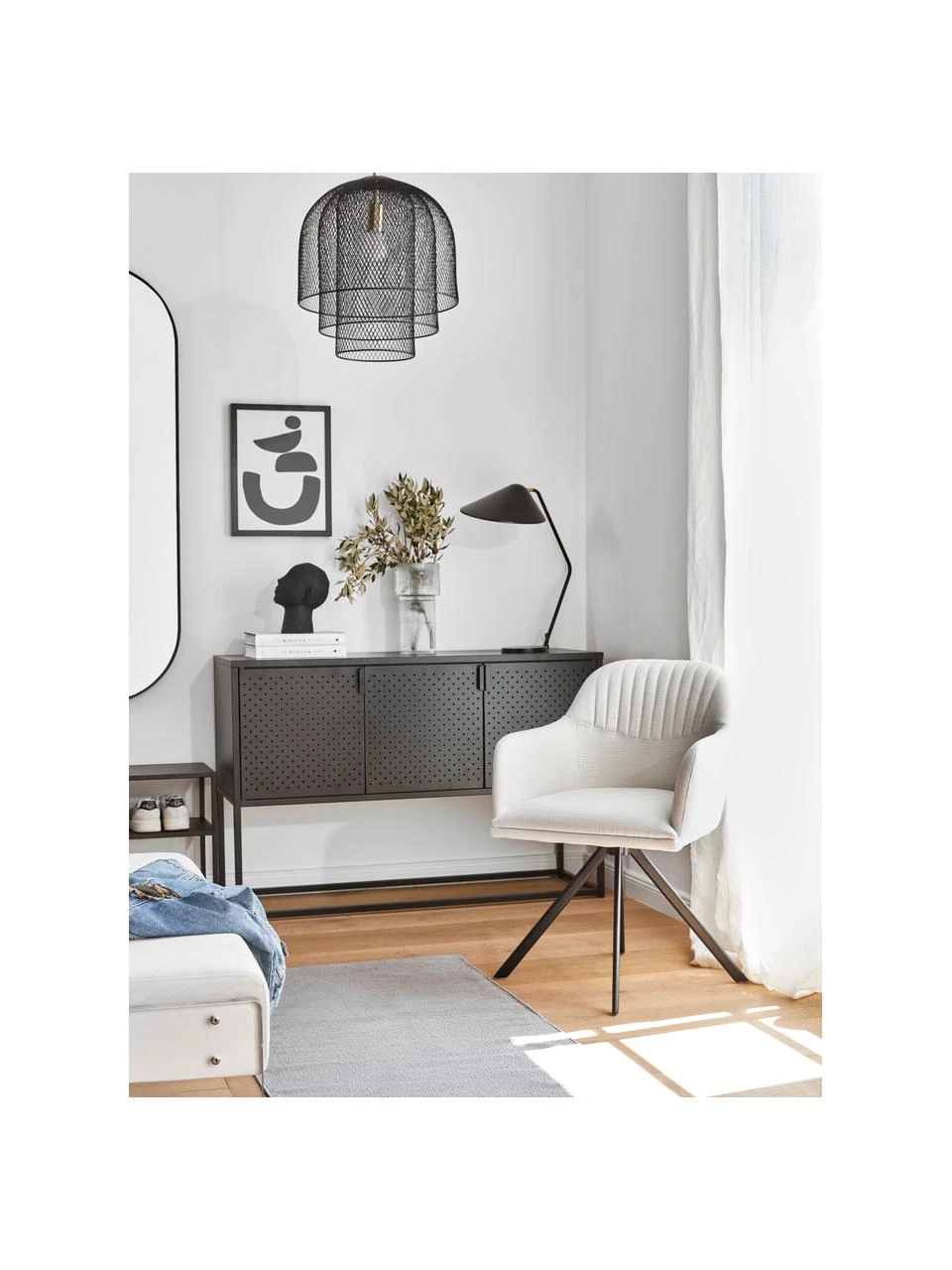 Westwing Collection Polster-Drehstuhl Lola mit Armlehne in Cremeweiß, B 58 x T 53 cm 4 Westwing Collection Polster-Drehstuhl Lola mit Armlehne in Cremeweiß, B 58 x T 53 cm – Bild 2