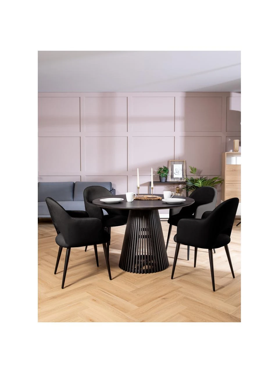 Westwing Collection Samt-Armlehnstuhl Rachel in Schwarz, B 56 x T 70 cm 4 Westwing Collection Samt-Armlehnstuhl Rachel in Schwarz, B 56 x T 70 cm – Bild 2