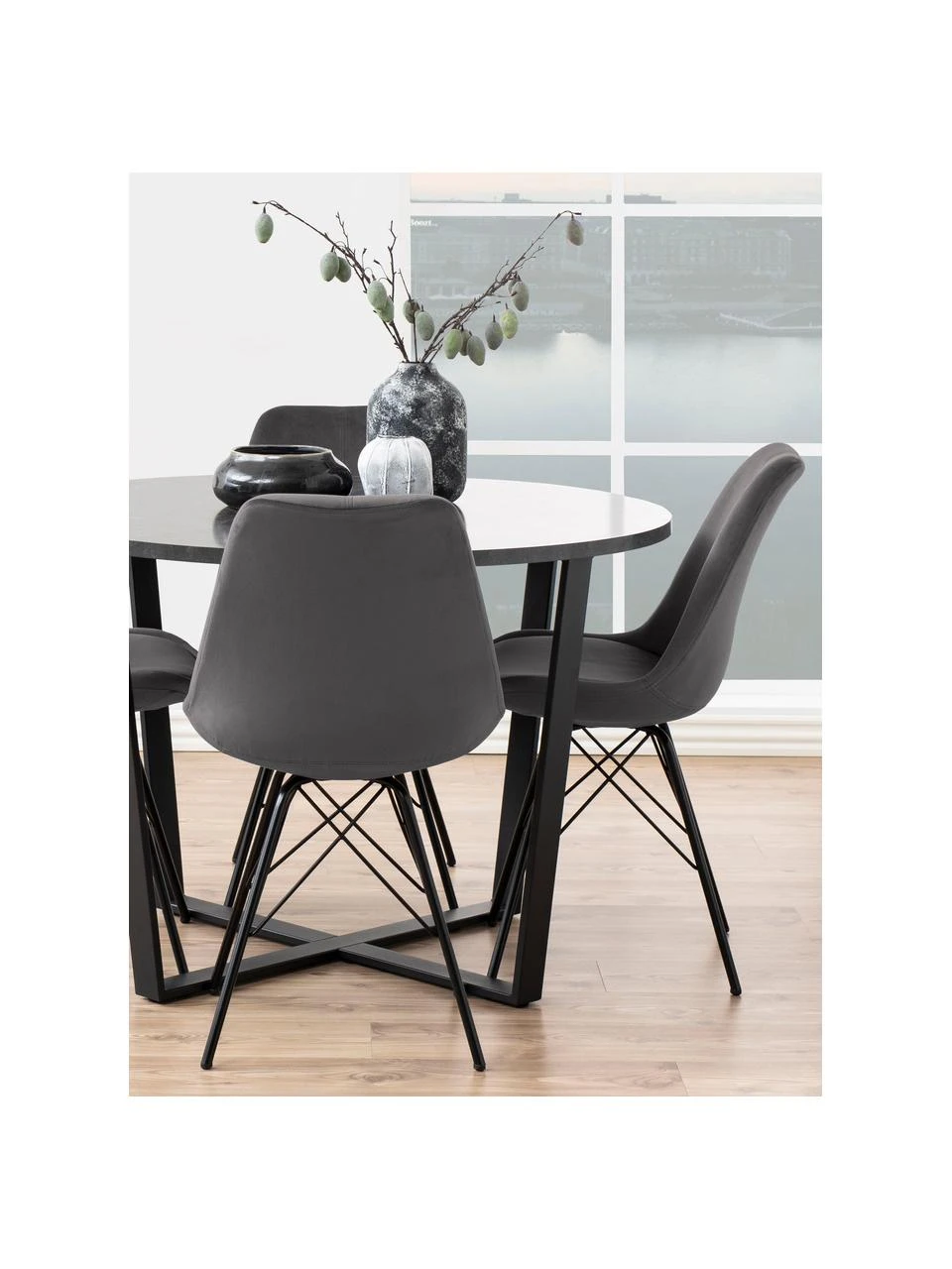 Samt-Polsterstühle Eris mit Metallbeinen, 2 Stück, B 49 x T 54 cm 5 Samt-Polsterstühle Eris mit Metallbeinen, 2 Stück, B 49 x T 54 cm – Bild 3