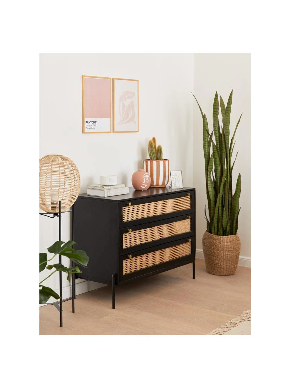 Westwing Collection Schubladenkommode Vienna mit Wiener Geflecht in Schwarz, B 105 x H 78 cm 4 Westwing Collection Schubladenkommode Vienna mit Wiener Geflecht in Schwarz, B 105 x H 78 cm – Bild 2